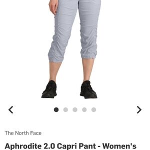 The North Face Women's Capri Pants - Light Gray